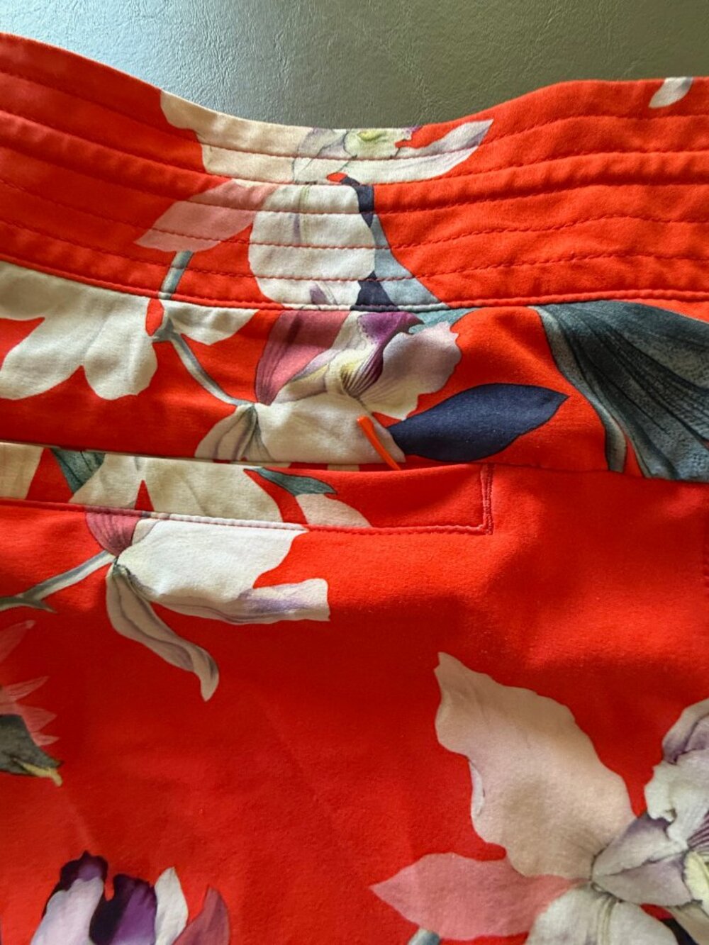 Athleta Women's Hudson Boardshorts Iris Garden On Fire Board Shorts 10 Tropical - Picture 8 of 10